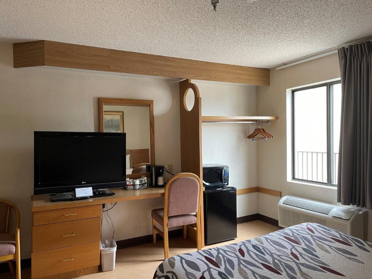 布兰森红屋顶酒店 布蘭森 外观 照片